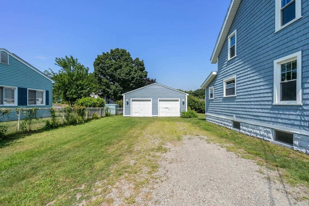 32 Wilmont St, Chicopee MA 01013 photo 6