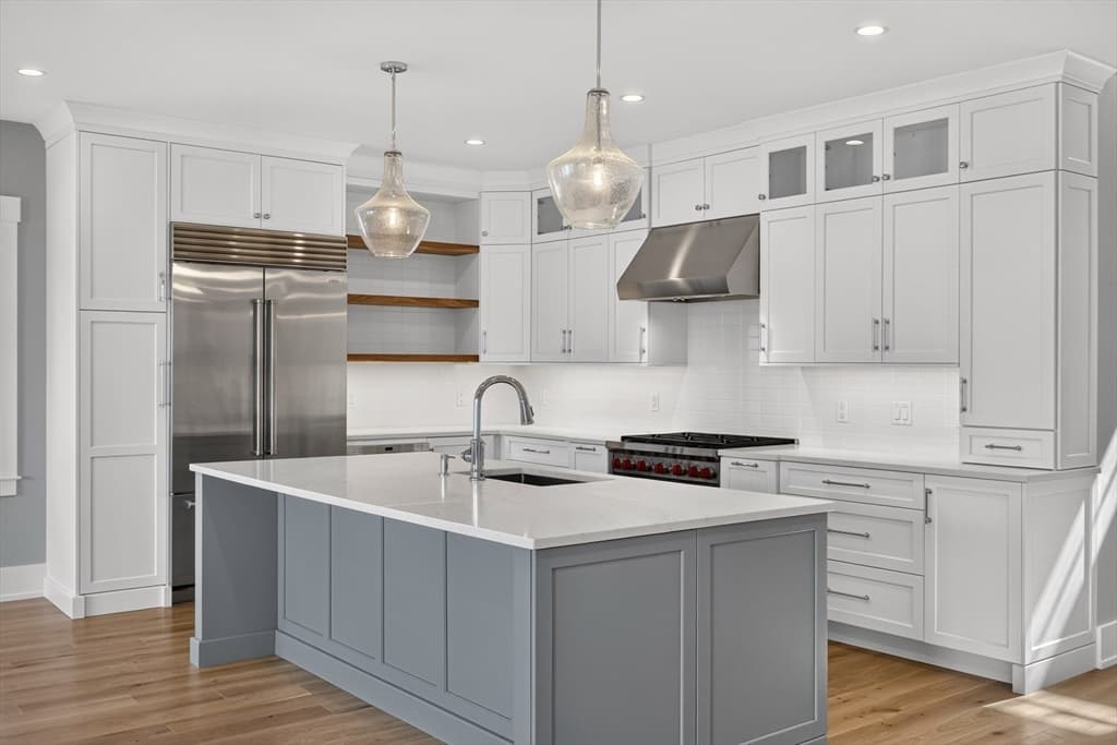 533 Woods Hole Road # B102, Falmouth MA 02543 photo 2
