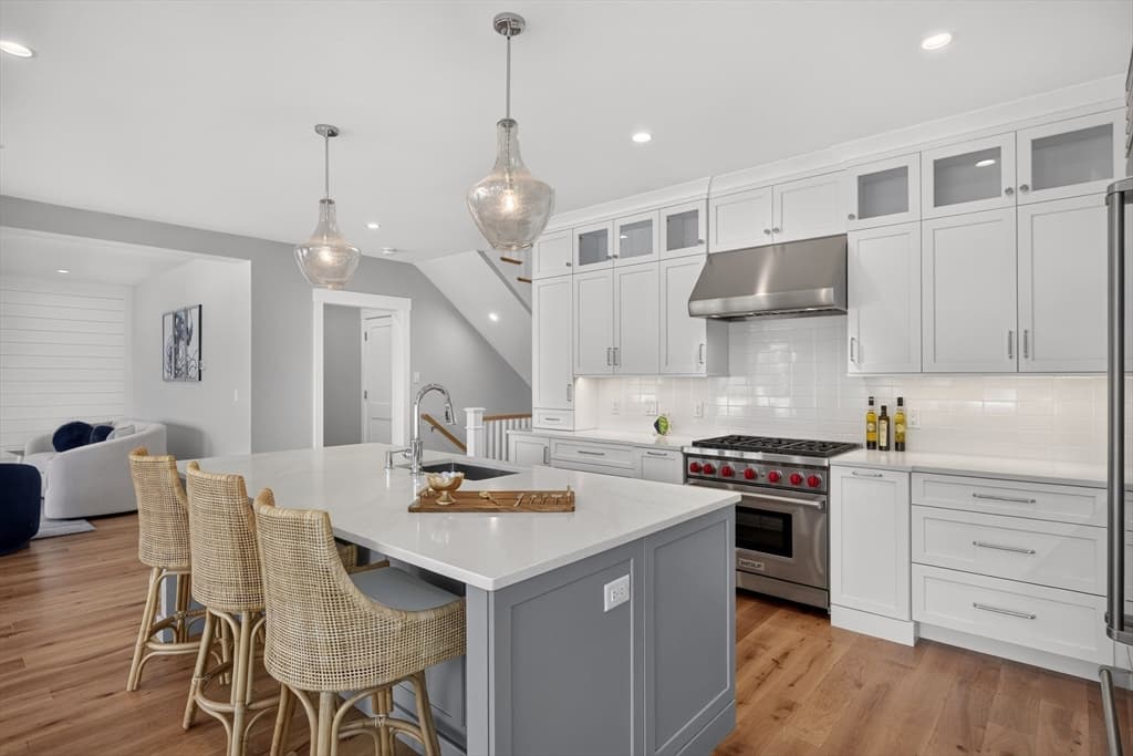 533 Woods Hole Road # B101, Falmouth MA 02543 photo 8