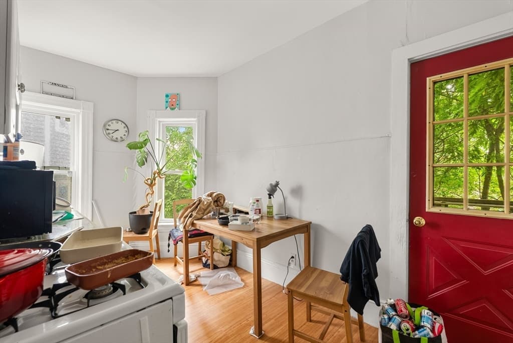 185-187 Lowell Street, Somerville MA 02144 photo 27