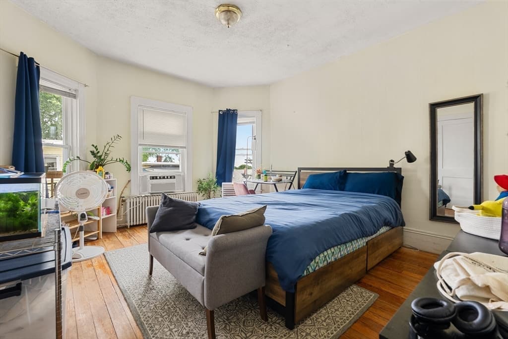 185-187 Lowell Street, Somerville MA 02144 photo 8