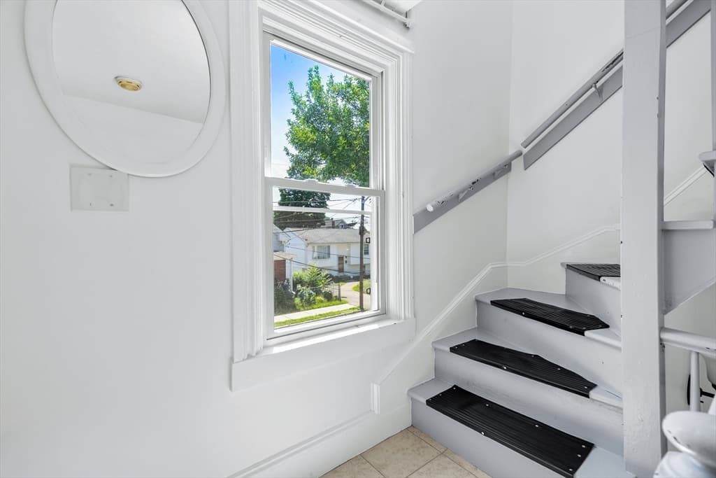 62 Mary Ave, East Providence RI 02914 photo 27