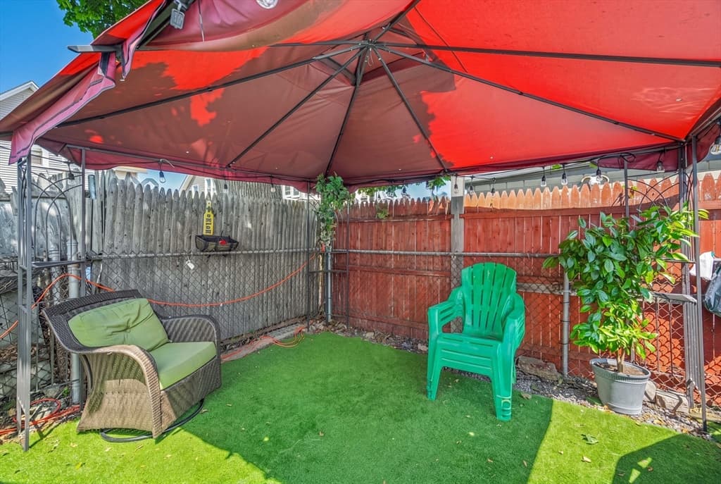 62 Mary Ave, East Providence RI 02914 photo 32