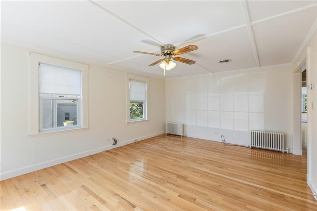 8 Luzitania Ave, Gloucester MA 01930 photo 6