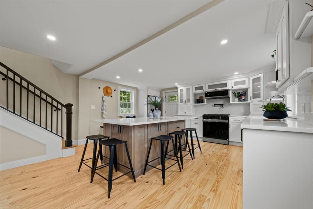 162 High St, Danvers MA 01923 photo 33