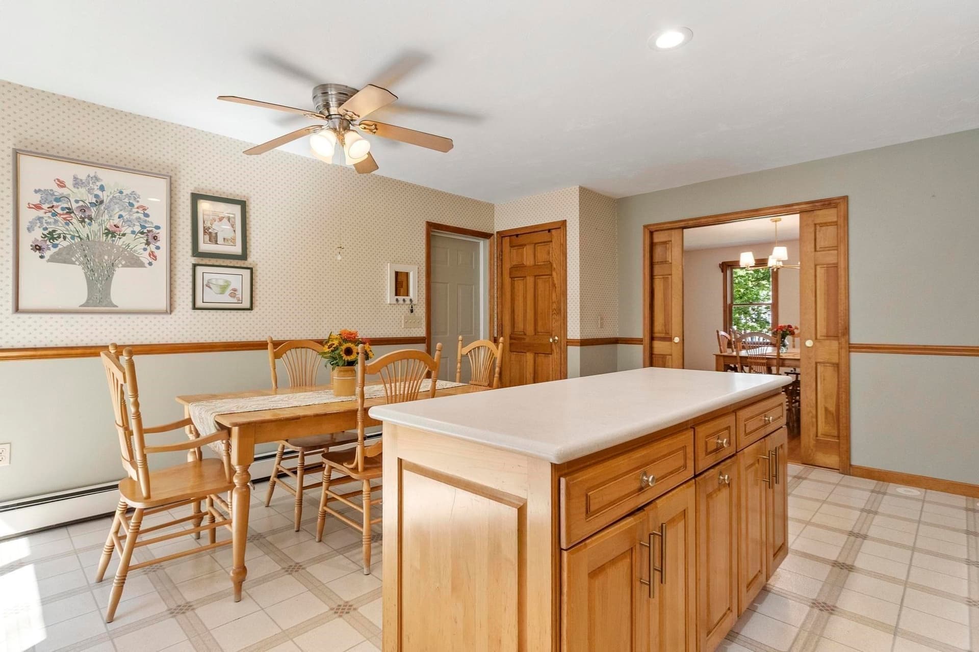 Single Family Residence at 22 Woodland Drive, Westminster MA 01473, photo 11 of 42
