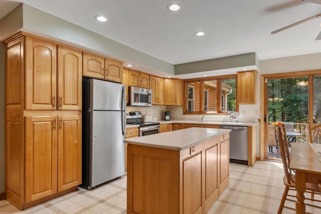 22 Woodland Drive, Westminster MA 01473 photo 8