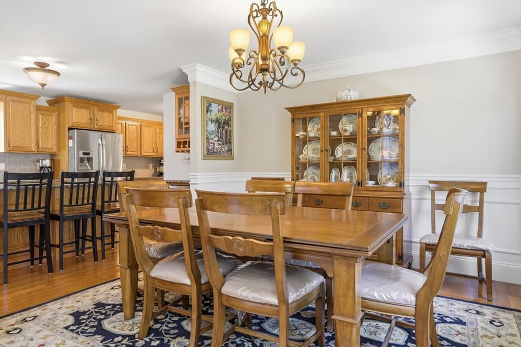 147 Roosevelt St, Fitchburg MA 01420 photo 3