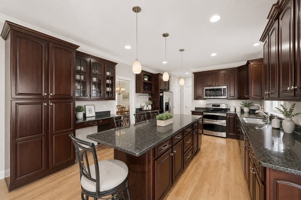 Single Family Residence at 20 Coolidge Ave, Norwood MA 02062, Norwood, photo 7 of 28