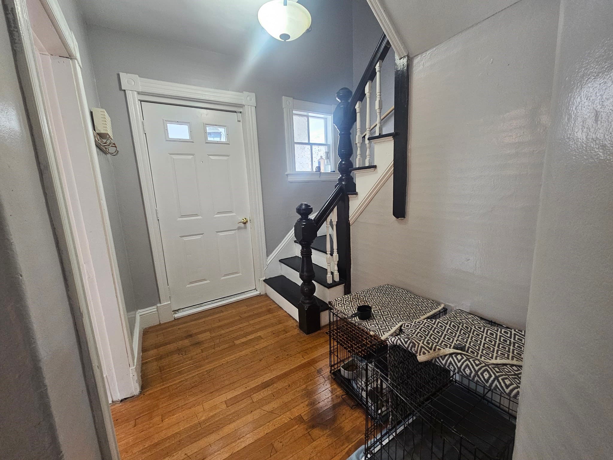 Single Family Residence at 35 Farmland Rd, Lowell MA 01850, photo 7 of 36