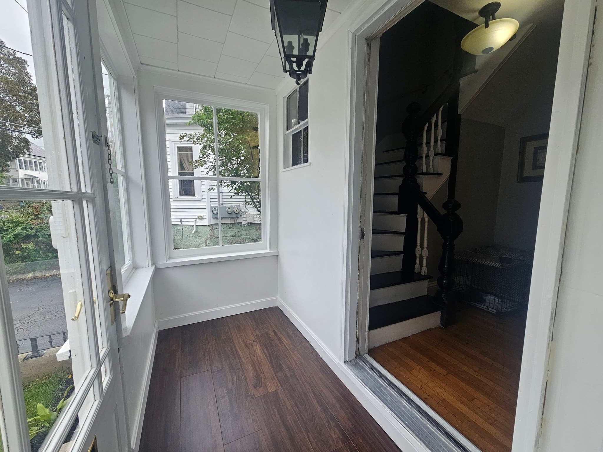 Single Family Residence at 35 Farmland Rd, Lowell MA 01850, photo 3 of 36