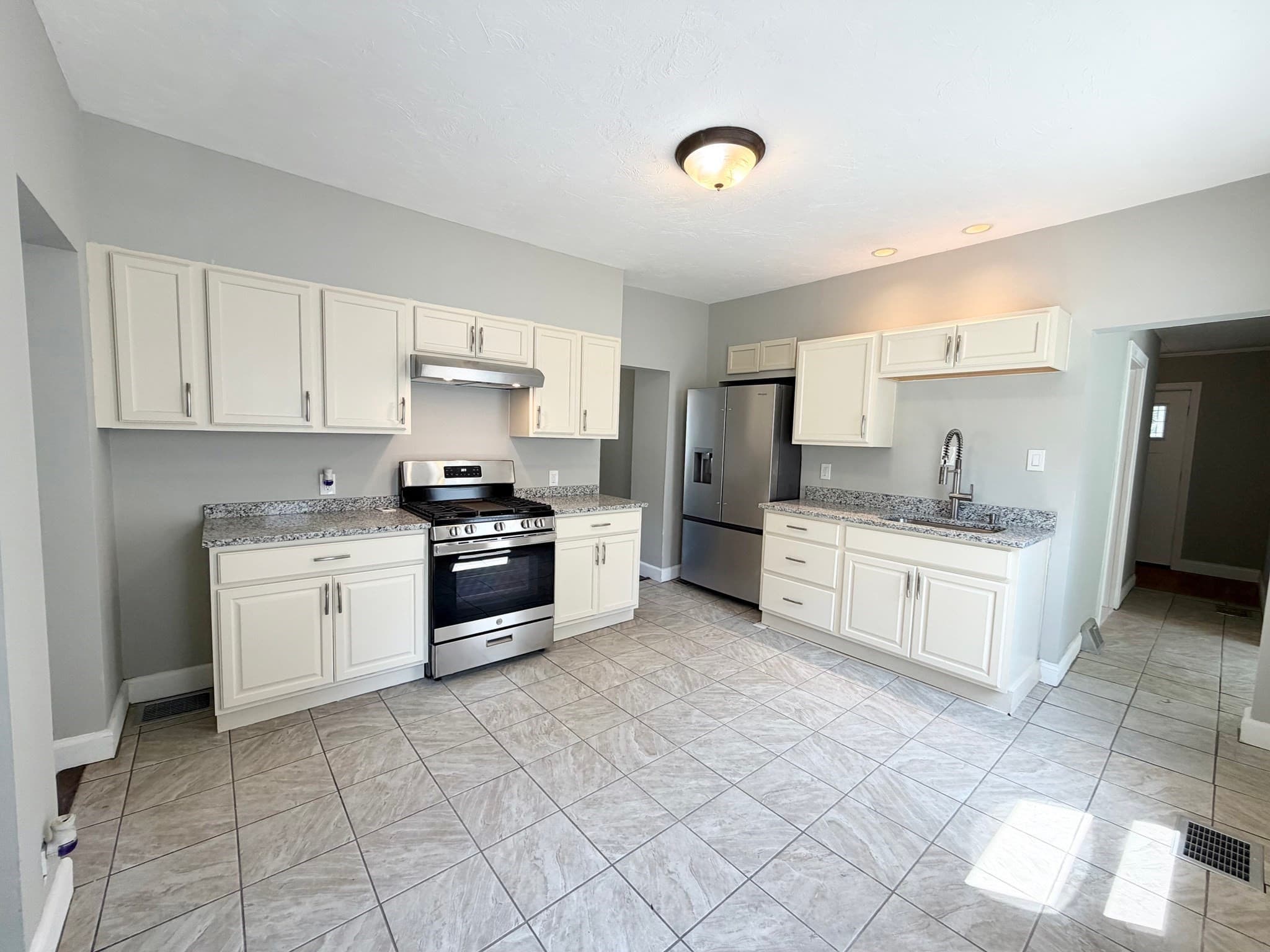 Single Family Residence at 109 Culley St, Fitchburg MA 01420, Fitchburg, photo 14 of 36