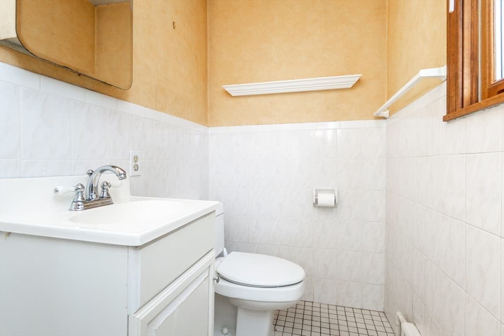 331 Vane St, Revere MA 02151 photo 18