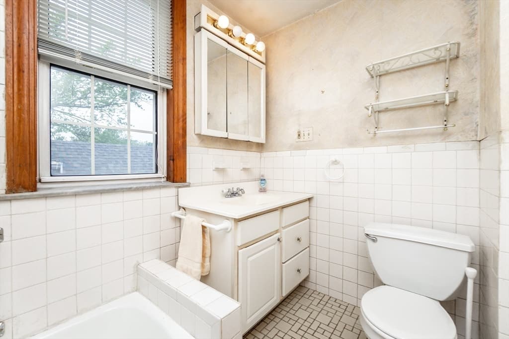 331 Vane St, Revere MA 02151 photo 25