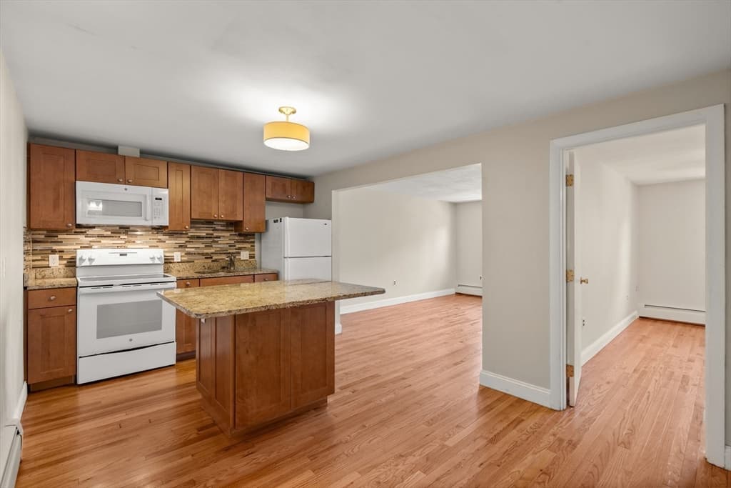 Condominium at 31 Pond St # 22, Waltham MA 02451, Waltham, photo 9 of 30