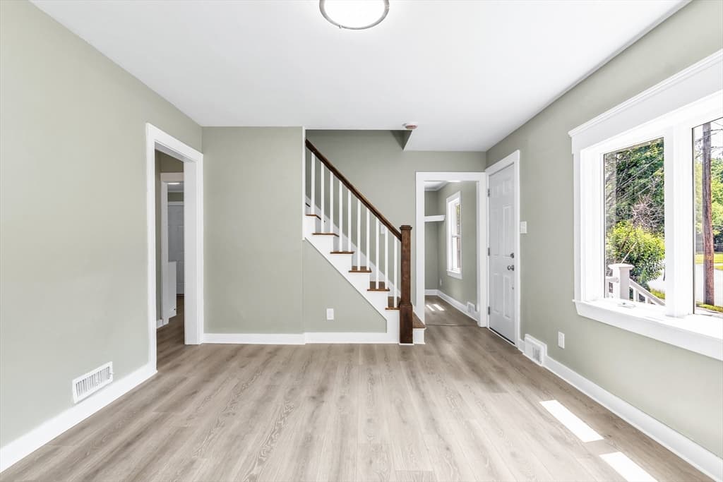 16 Beaconsfield Street, Lawrence MA 01843 photo 7