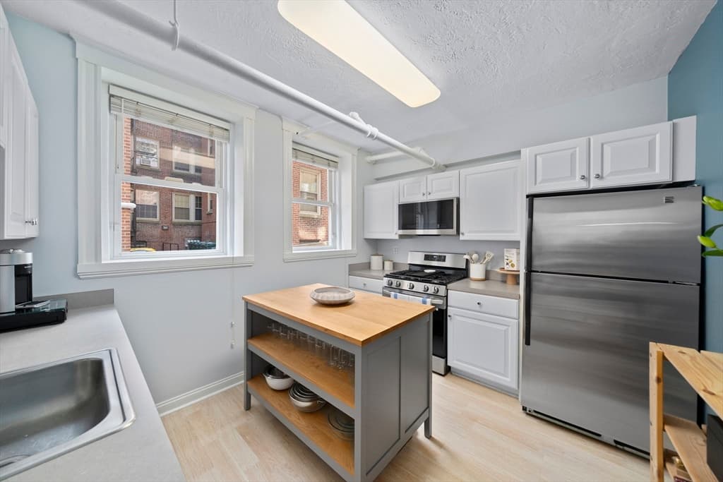 12 James Street # B, Brookline MA 02446 photo 5