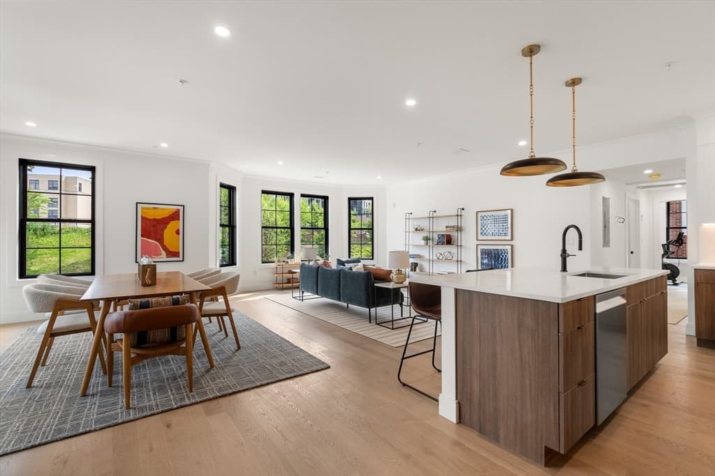 228 Washington Street # 3, Boston MA 02135