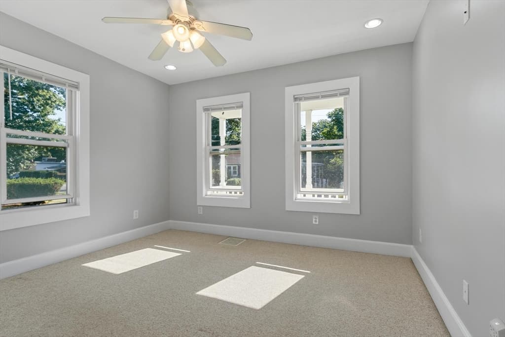 155 Pond St, Leominster MA 01453 photo 11