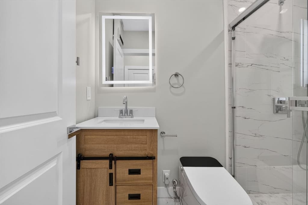 31 Wordsworth St, Boston MA 02128 photo 13