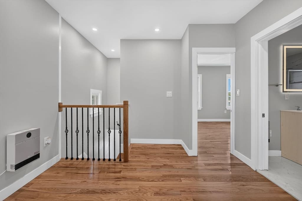 31 Wordsworth St, Boston MA 02128 photo 16