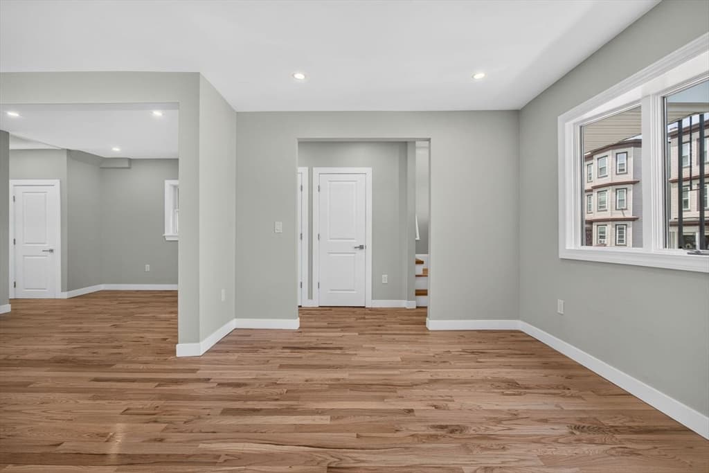 31 Wordsworth St, Boston MA 02128 photo 10
