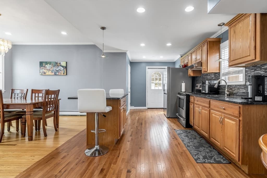 38 Barrett St, Revere MA 02151 photo 12