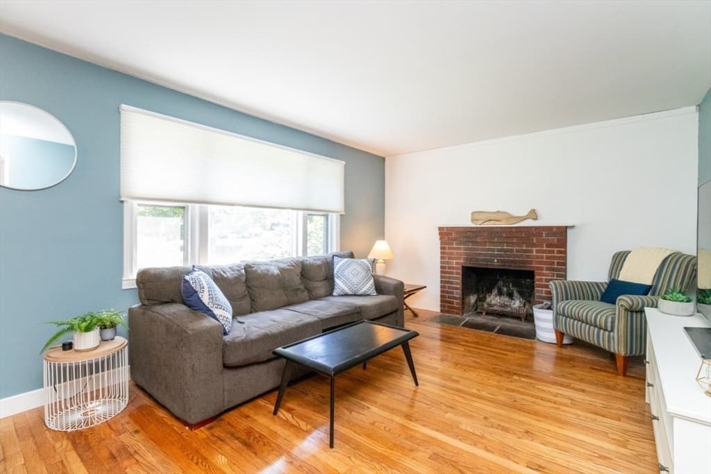 46 Conlyn Avenue, Franklin MA 02038 photo 3