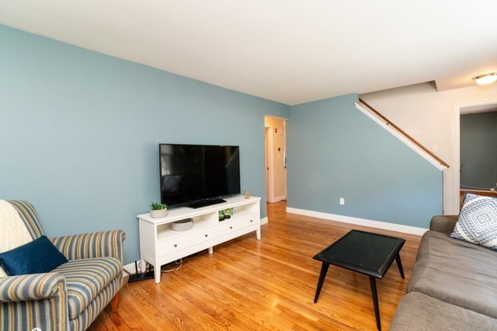 46 Conlyn Avenue, Franklin MA 02038 photo 4