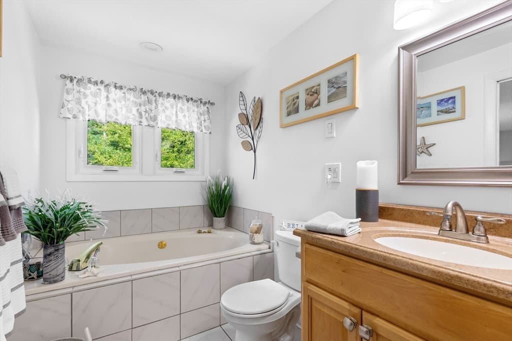35 Pilgrim Village Road # 402, Taunton MA 02780 photo 20