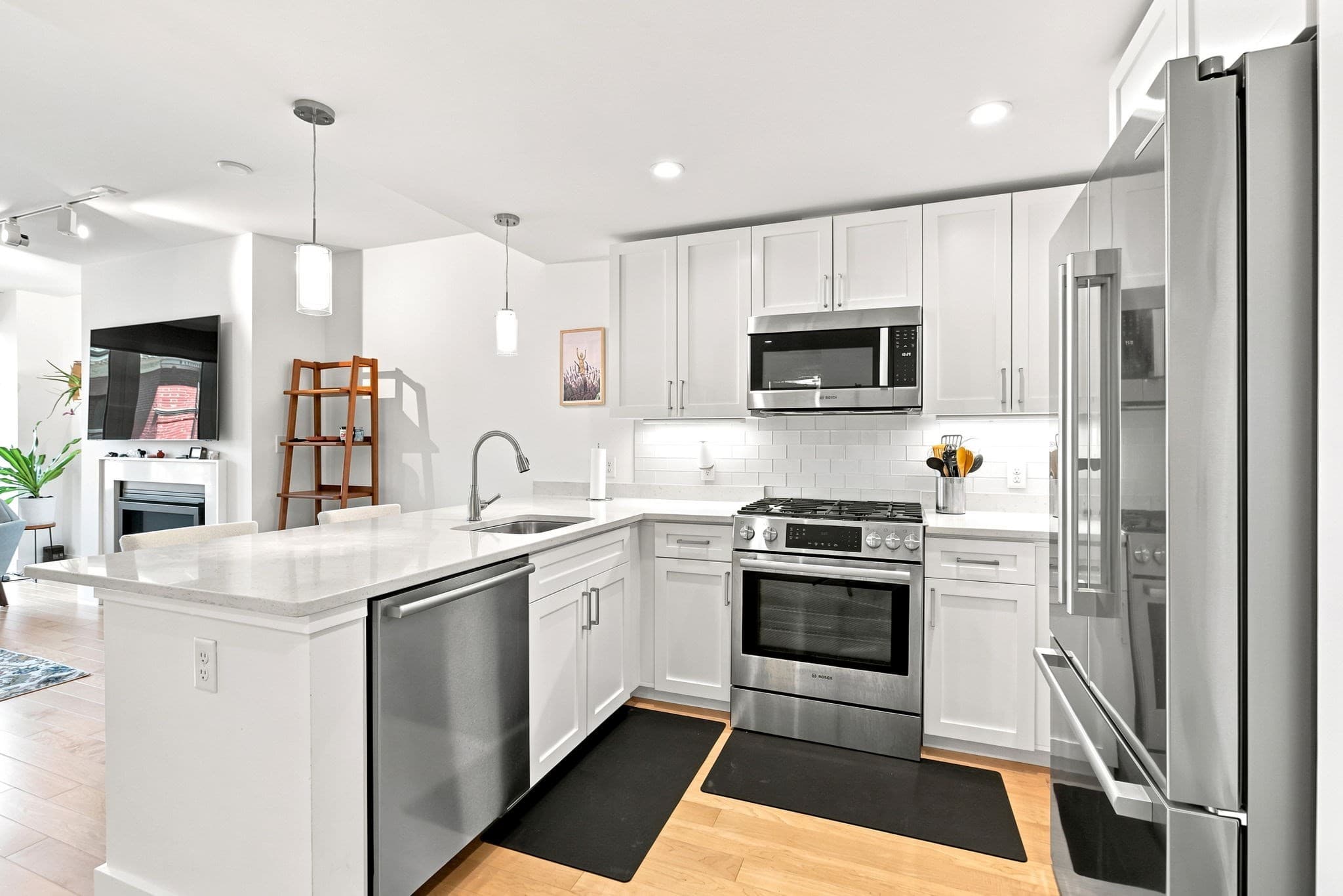 Condominium at 7 Beech St # 219, Cambridge MA 02140, Cambridge, photo 8 of 26