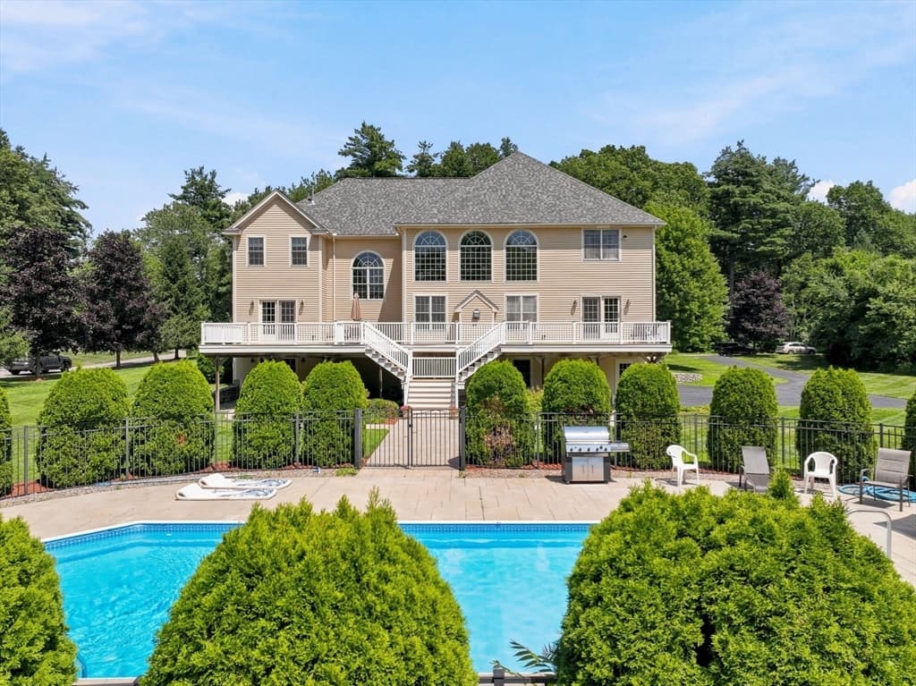 7 Jordyn Lane, Andover MA 01810