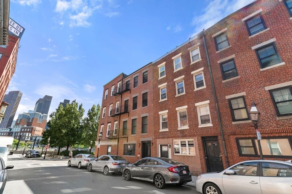 82 Endicott Street # 3, Boston MA 02113 photo 29