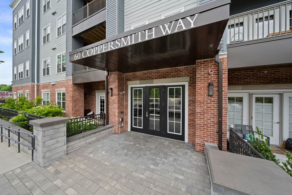 60 Coppersmith Way # 303, Canton MA 02021