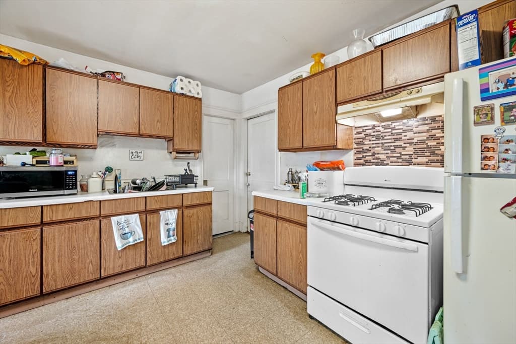 15 1/2 Palmer, Salem MA 01970 photo 10