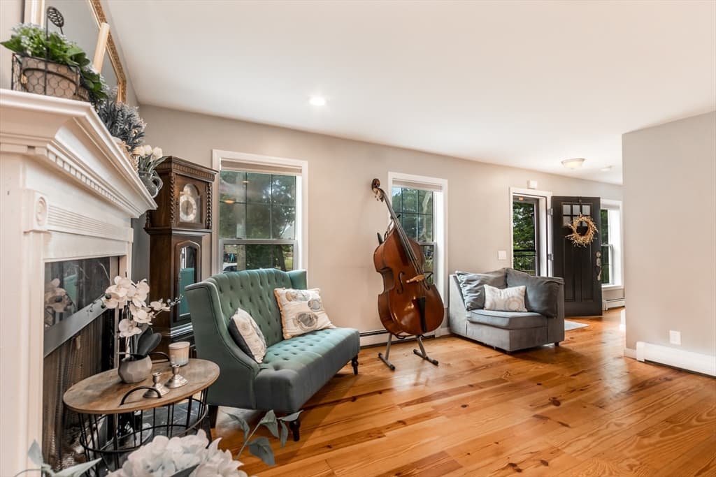 8 Hampden Rd, Falmouth MA 02536 photo 8