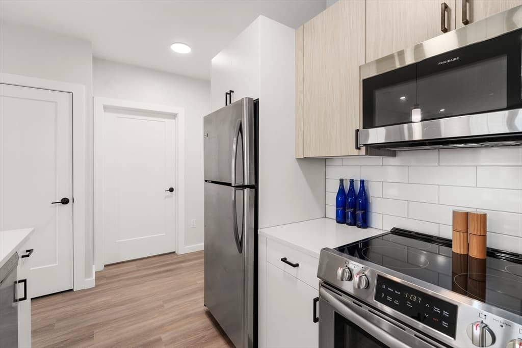 10 Somerset # 305, Winthrop MA 02152 photo 14