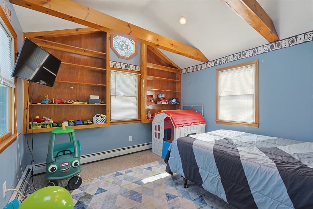 407 Ralph Talbot St, Weymouth MA 02190 photo 6