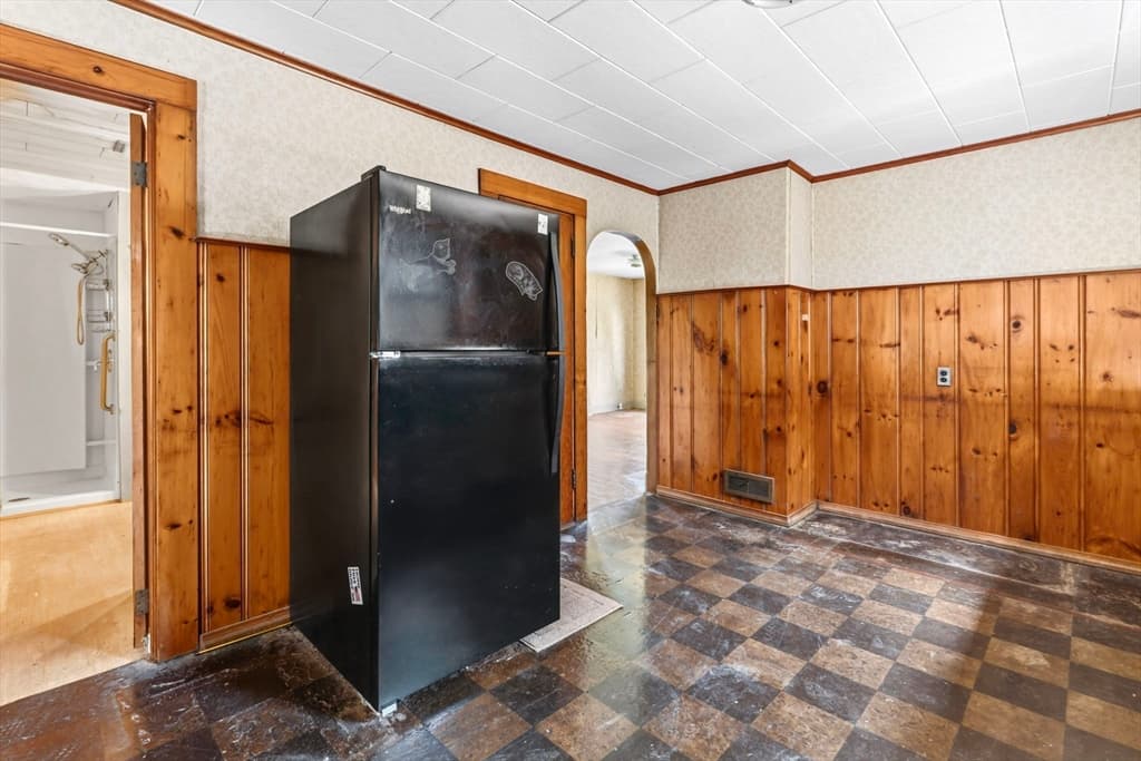 8 Underwood Ave, Easthampton MA 01027 photo 14
