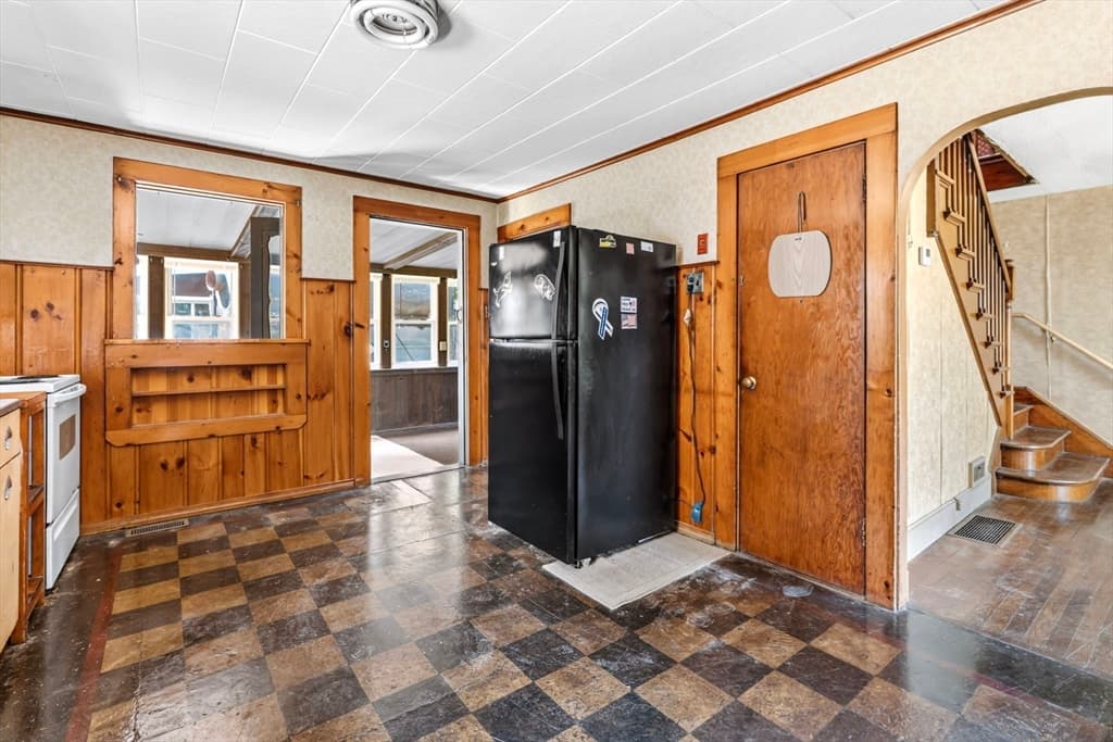 8 Underwood Ave, Easthampton MA 01027 photo 15
