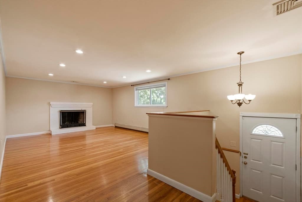 15 Oak Road, Waltham MA 02451 photo 7