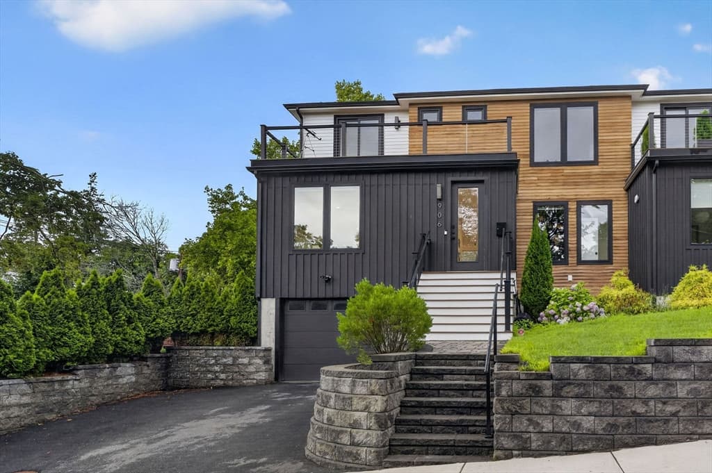 906-908 Chestnut Street # 906, Newton MA 02468