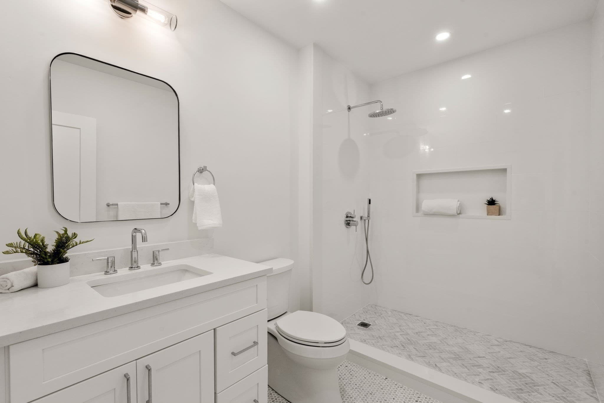 Condominium at 220 Sycamore Street # 2, Watertown MA 02472, Watertown, photo 19 of 38