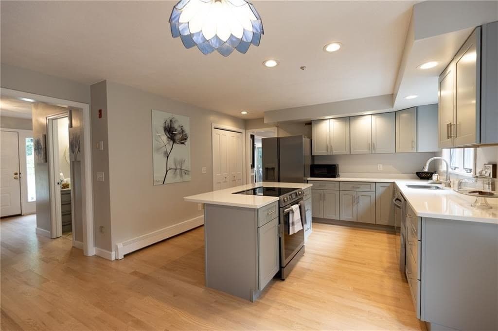 20 Lincoln Drive, North Smithfield RI 02896 photo 8