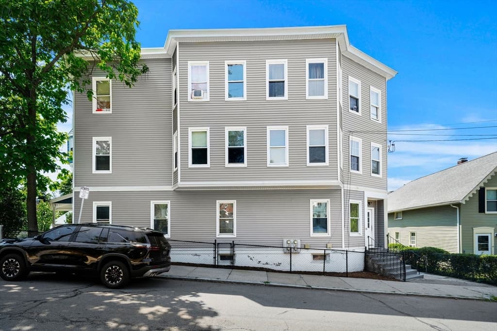3 Family - 3 Units Up/Down at 35 Pond St, Boston MA 02136, Boston, photo 3 of 42