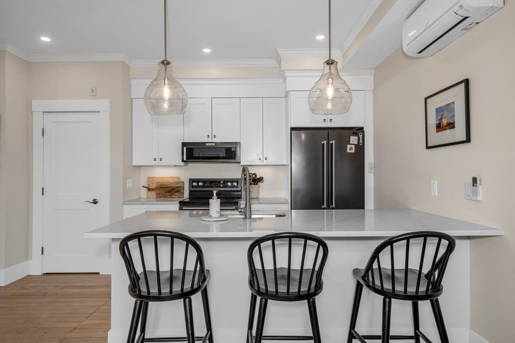 142 Main St # 4, Amesbury MA 01913 photo 10