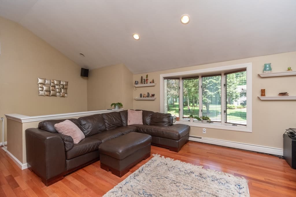 Single Family Residence at 140 Bayberry Cir, Bridgewater MA 02324, photo 4 of 25