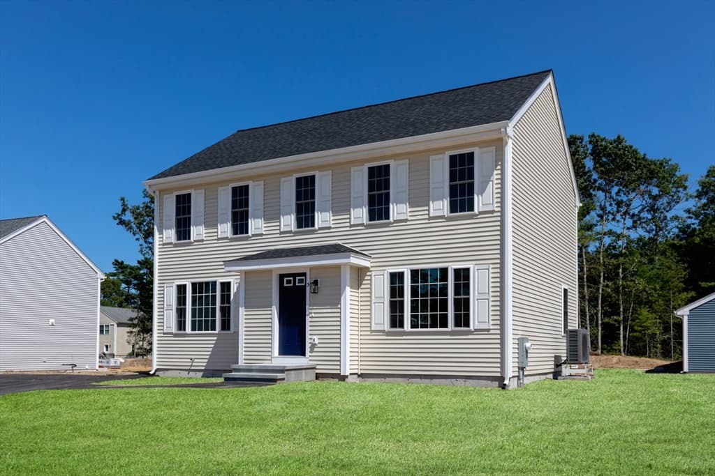 5 Bumblebee Dr, Plymouth MA 02360 photo 4