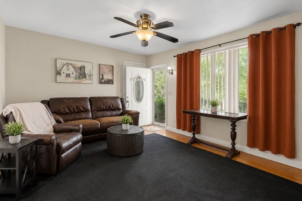 748 Warren Ave, Swansea MA 02777 photo 11