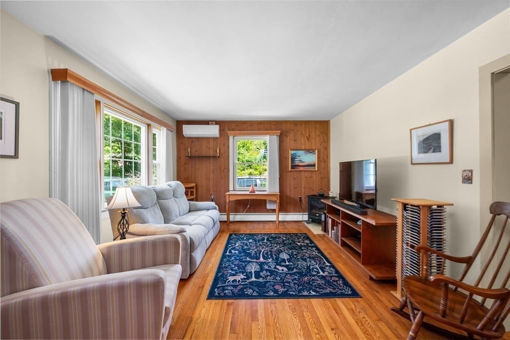 19 Middle Rd, Amesbury MA 01913 photo 14